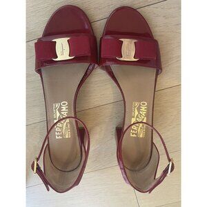 Salvatore Ferragamo Red Patent Leather Heeled Sandals Womens Size 6.5 With Bow &